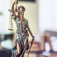 Суммы компенсации морального вреда, полагающиеся по решению суда, освобождаются от НДФЛ | Новости: ГАРАНТ
