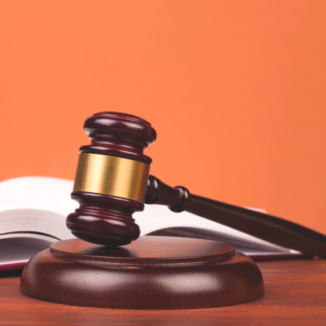 СОЮ наказал человека за то же деяние, в котором арбитражные суды не увидели состава правонарушения | Новости: ГАРАНТ